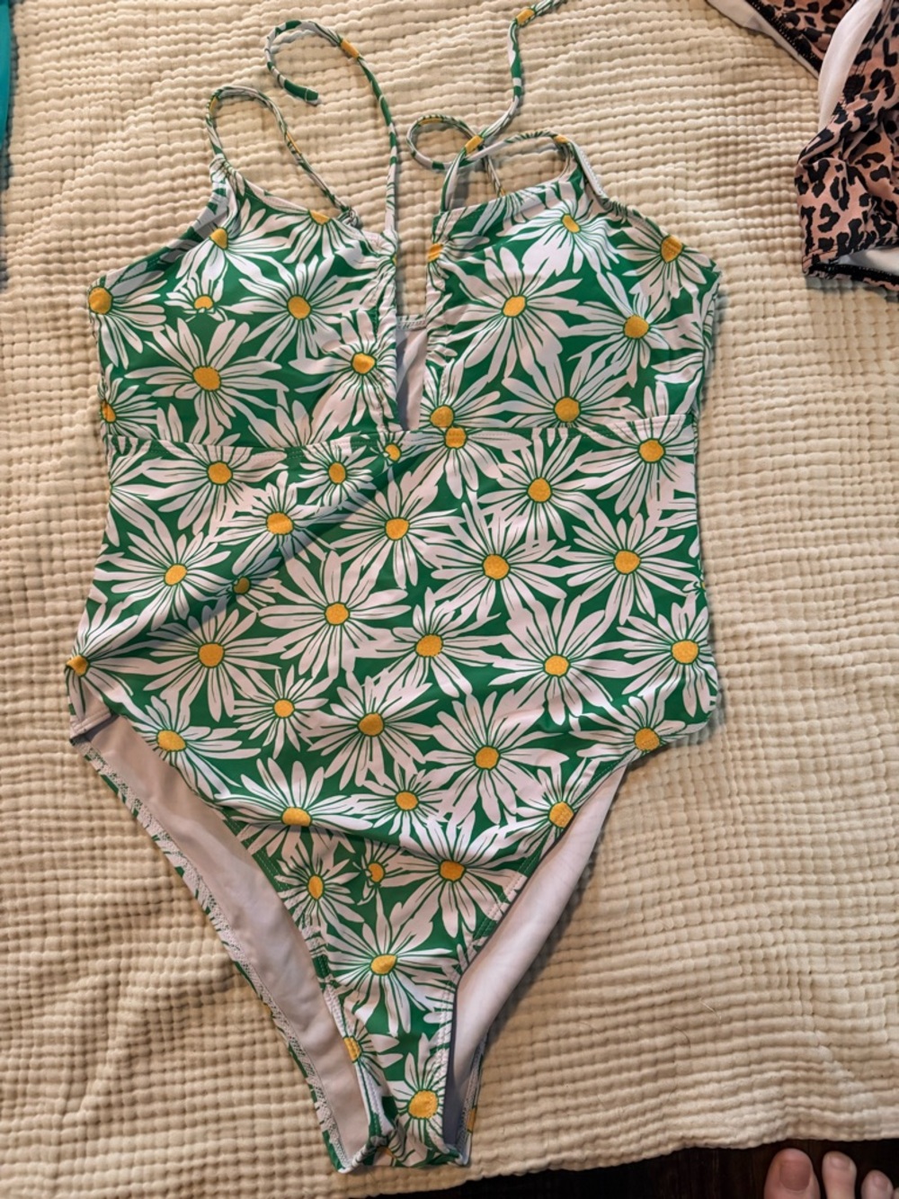 HAUL! 6 SHEIN and Time & Tru Mixed-Color Women's Swimwear - make an offer! - Picture 5 of 12